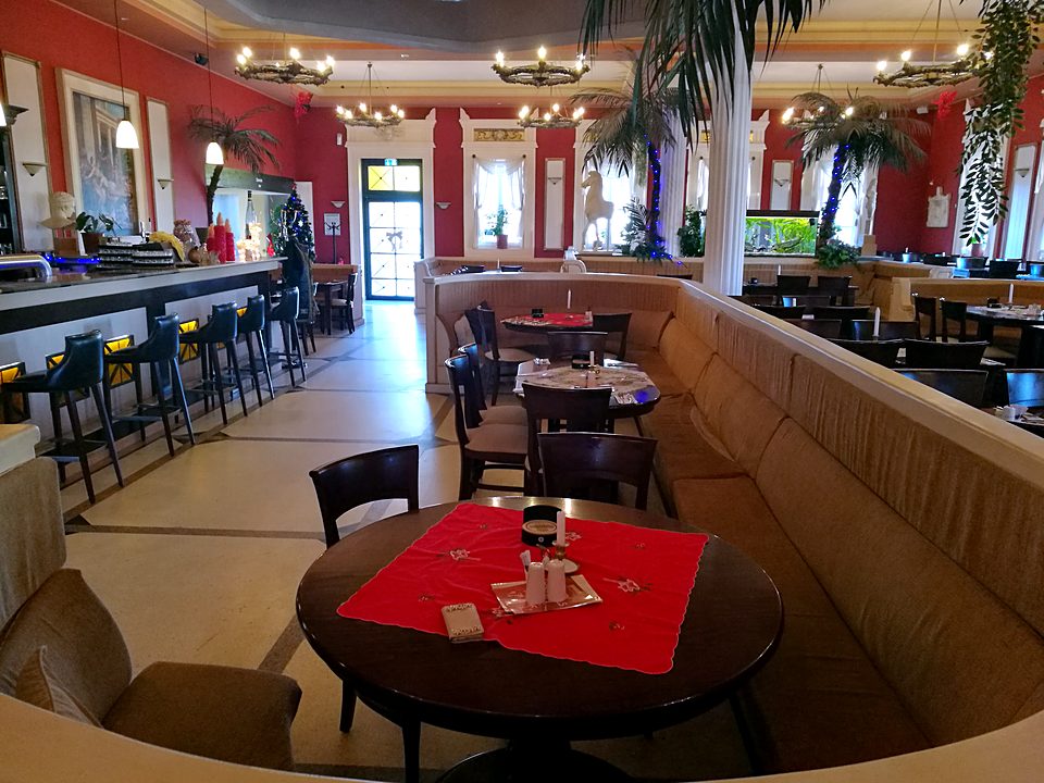 Blick zur Bar